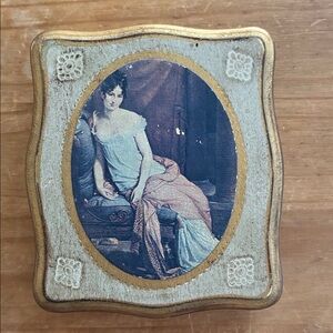 Vintage Farrington Wooden Victorian Cameo Jewelry Box Hinged Lid Decoupage